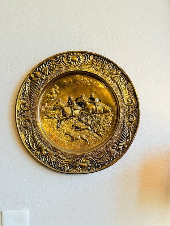 Large Vintage Brass Embossed Fox Hunting Scene - Picture 4 of 12